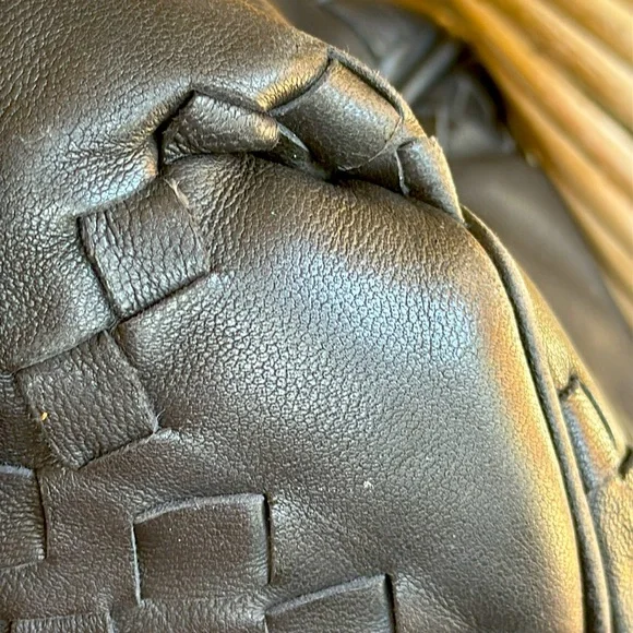 BOTTEGA VENETA Padded Black Intrecciato-Trimmed Leather Satchel. RT $ 3998. - Picture 5 of 16